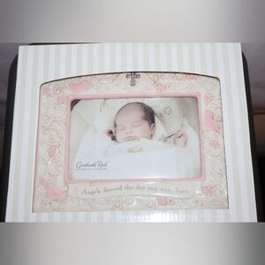Grasslands Road Adorable Pink & Ivory Ceramic/Metal Baby Picture Frame. NWT.